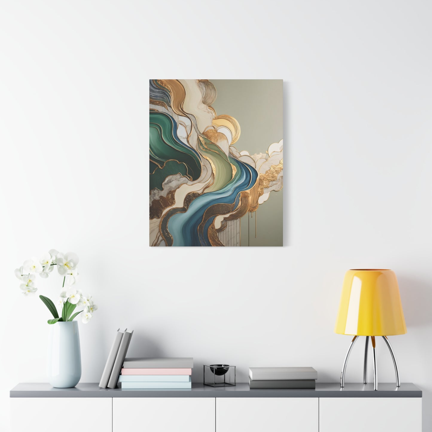 Golden Streams – A Symphony of Flow and Elegance